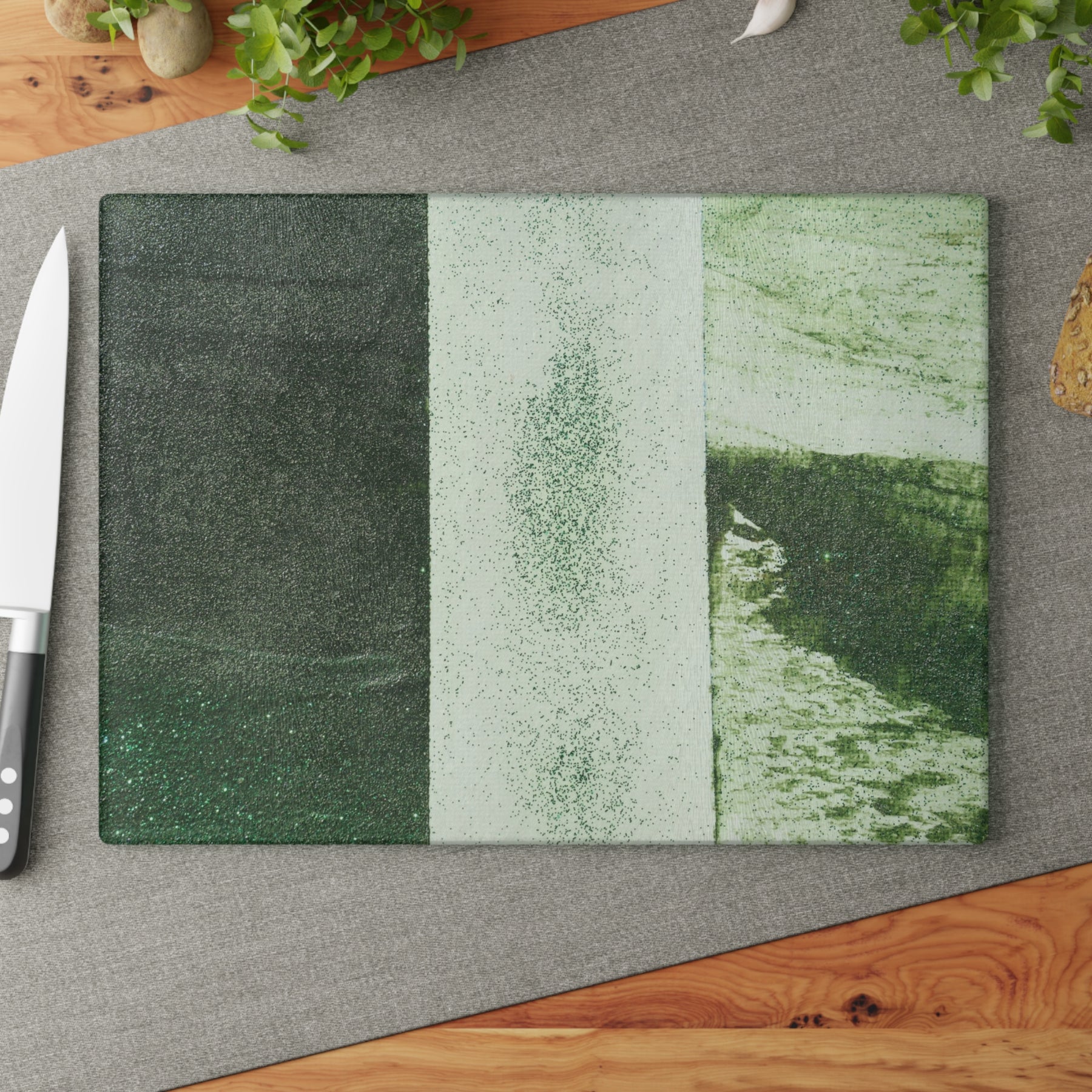 Verde Tempered Glass Cutting Board